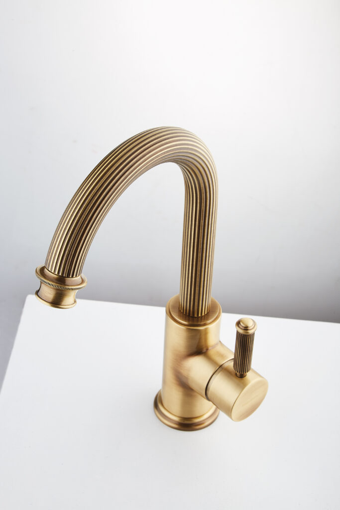 Athena 8513 mosdócsaptelep bronz színben